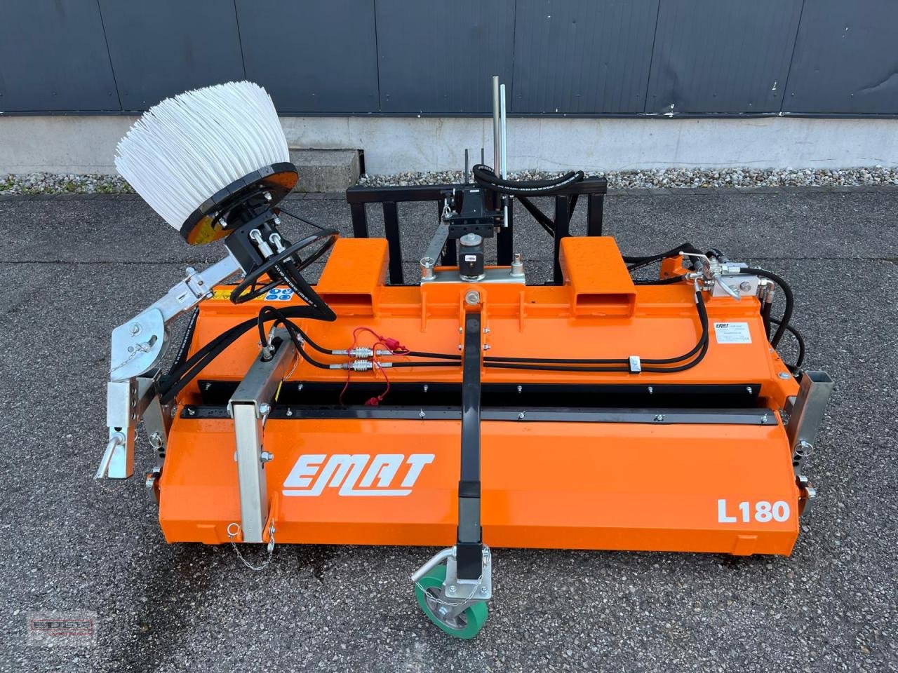 Sonstiges des Typs Sonstige EMAT Eco Clean 1,80 Kehrmaschine, Neumaschine in Tuntenhausen (Bild 2)