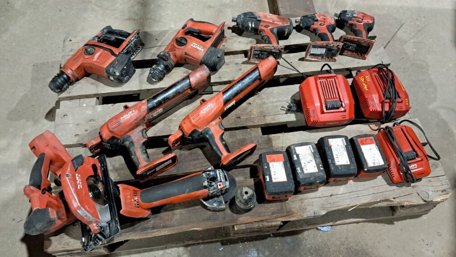 Sonstiges za tip Sonstige En palle med værktøj, Gebrauchtmaschine u Rødovre (Slika 1)