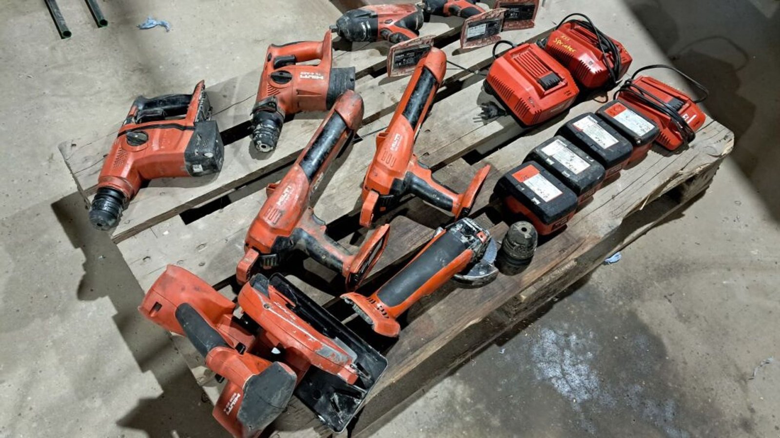 Sonstiges za tip Sonstige En palle med værktøj, Gebrauchtmaschine u Rødovre (Slika 3)