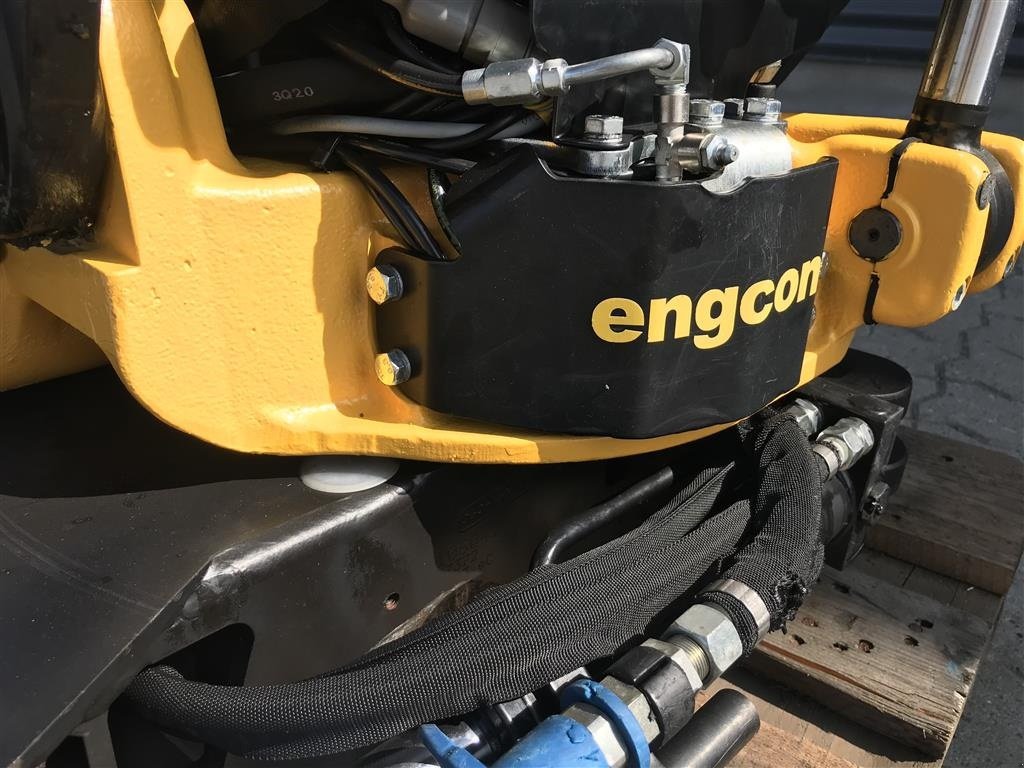 Sonstiges des Typs Sonstige Engcon ec206 Aftageligt med ec-Oil og gribeklo, Gebrauchtmaschine in Rønnede (Bild 5)
