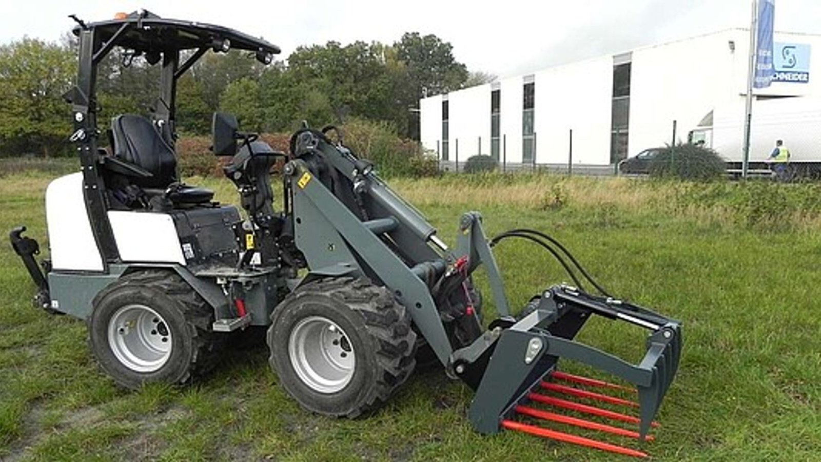 Sonstiges del tipo Sonstige Ensilage tang med overfald til minilæsser, Gebrauchtmaschine en Næsteved (Imagen 2)