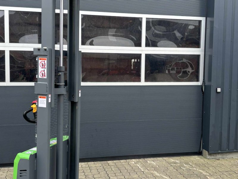 Sonstiges a típus Sonstige Fabrikny elektrisk Palleløfter, Gebrauchtmaschine ekkor: Vinderup