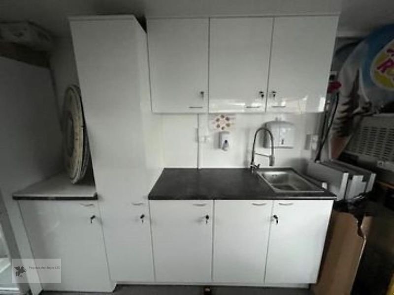 Sonstiges des Typs Sonstige FABRYKA B3500 Verkaufsanhänger Eiswagen Softeis Waffeln 1. Hand, Gebrauchtmaschine in Gevelsberg (Bild 5)