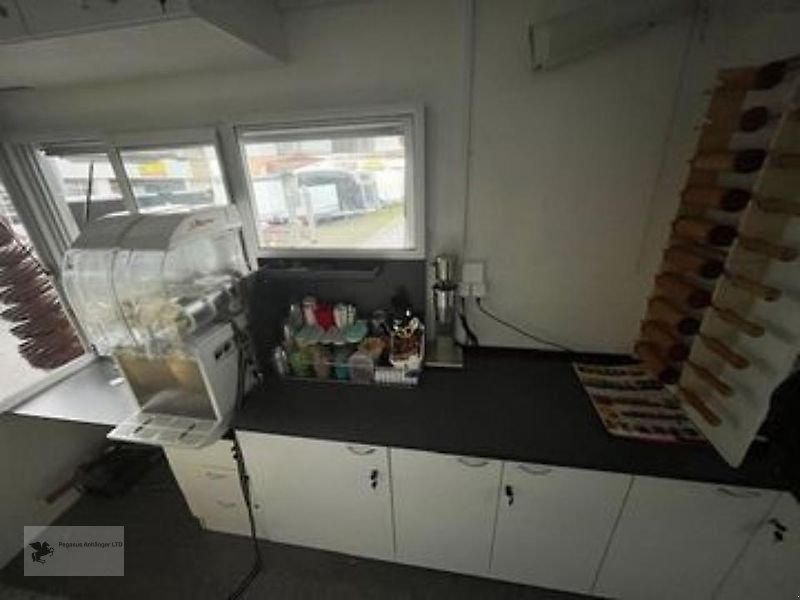 Sonstiges des Typs Sonstige FABRYKA B3500 Verkaufsanhänger Eiswagen Softeis Waffeln 1. Hand, Gebrauchtmaschine in Gevelsberg (Bild 11)