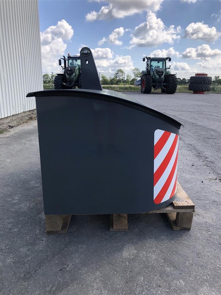 Sonstiges типа Sonstige FENDT USV SPECIAL 1000KG FRONTVÆGT, Gebrauchtmaschine в Rødekro (Фотография 2)