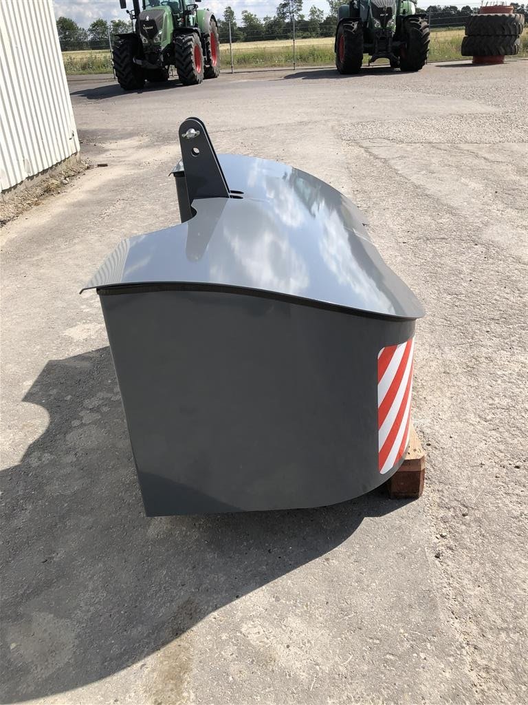 Sonstiges des Typs Sonstige FENDT USV SPECIAL 1200KG FRONTVÆGT, Gebrauchtmaschine in Rødekro (Bild 2)