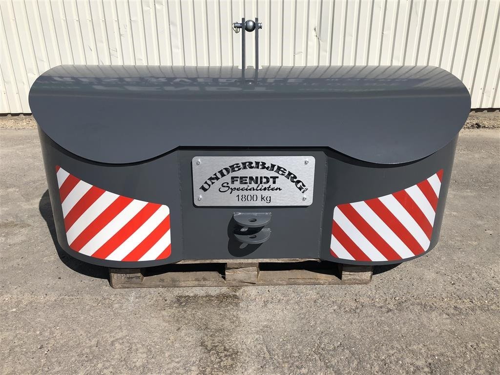 Sonstiges Türe ait Sonstige FENDT USV SPECIAL 1800KG FRONTVÆGT, Gebrauchtmaschine içinde Rødekro (resim 1)