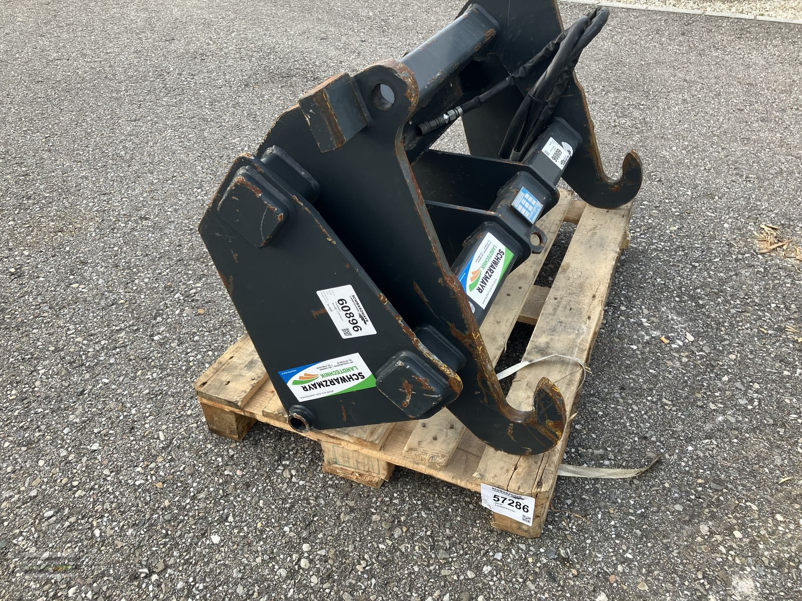 Sonstiges tip Sonstige Flötzinger Adapter JCB-Merlo, Vorführmaschine in Gampern (Poză 8)