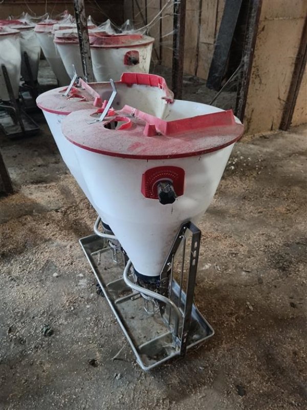 Sonstiges tip Sonstige Foderautomater ca. 20 stk., Gebrauchtmaschine in Egtved (Poză 1)