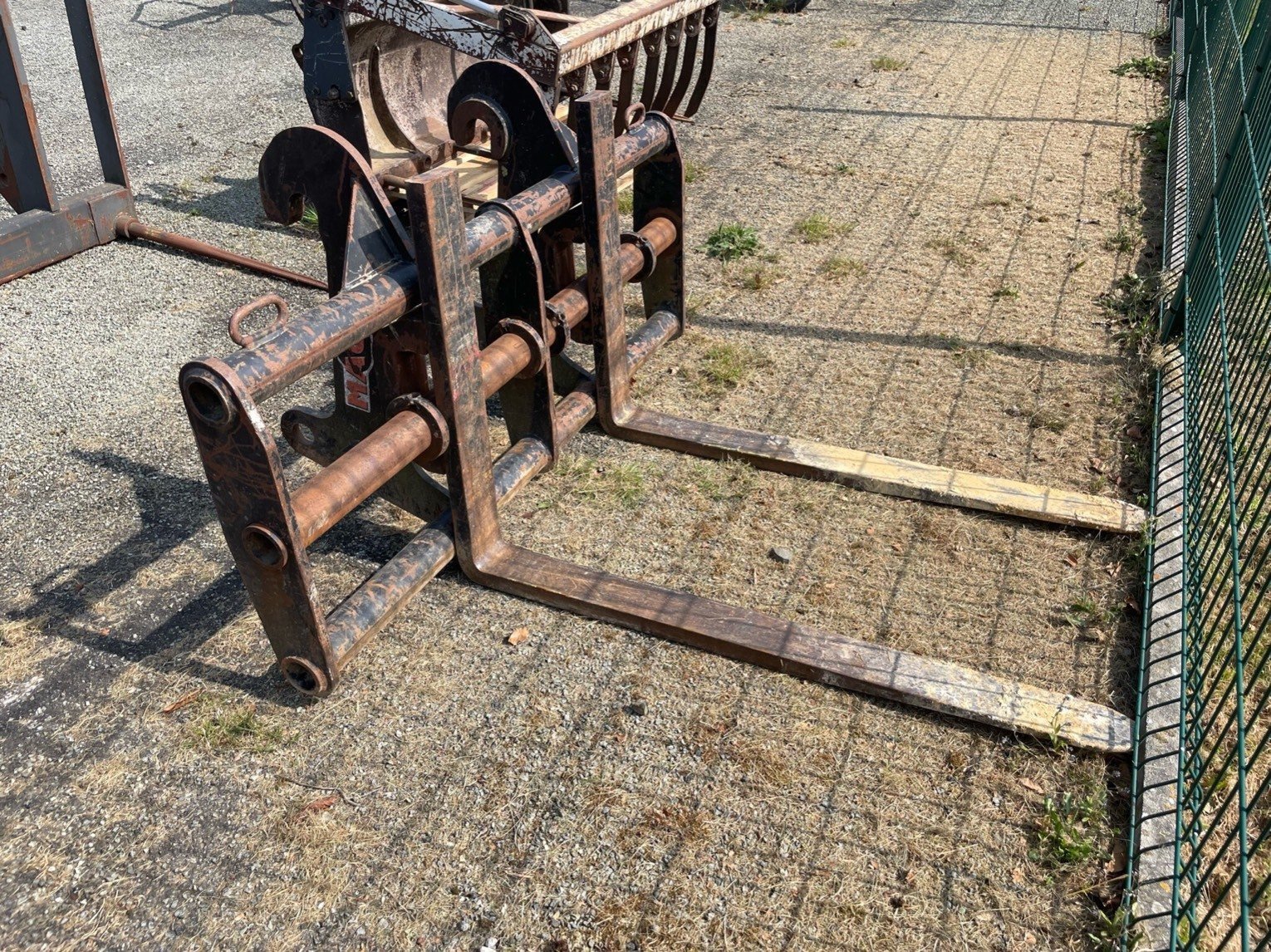 Sonstiges tip Sonstige Fourche à palette TFFF150 Magsi, Gebrauchtmaschine in SAINT CLAIR SUR ELLE (Poză 3)