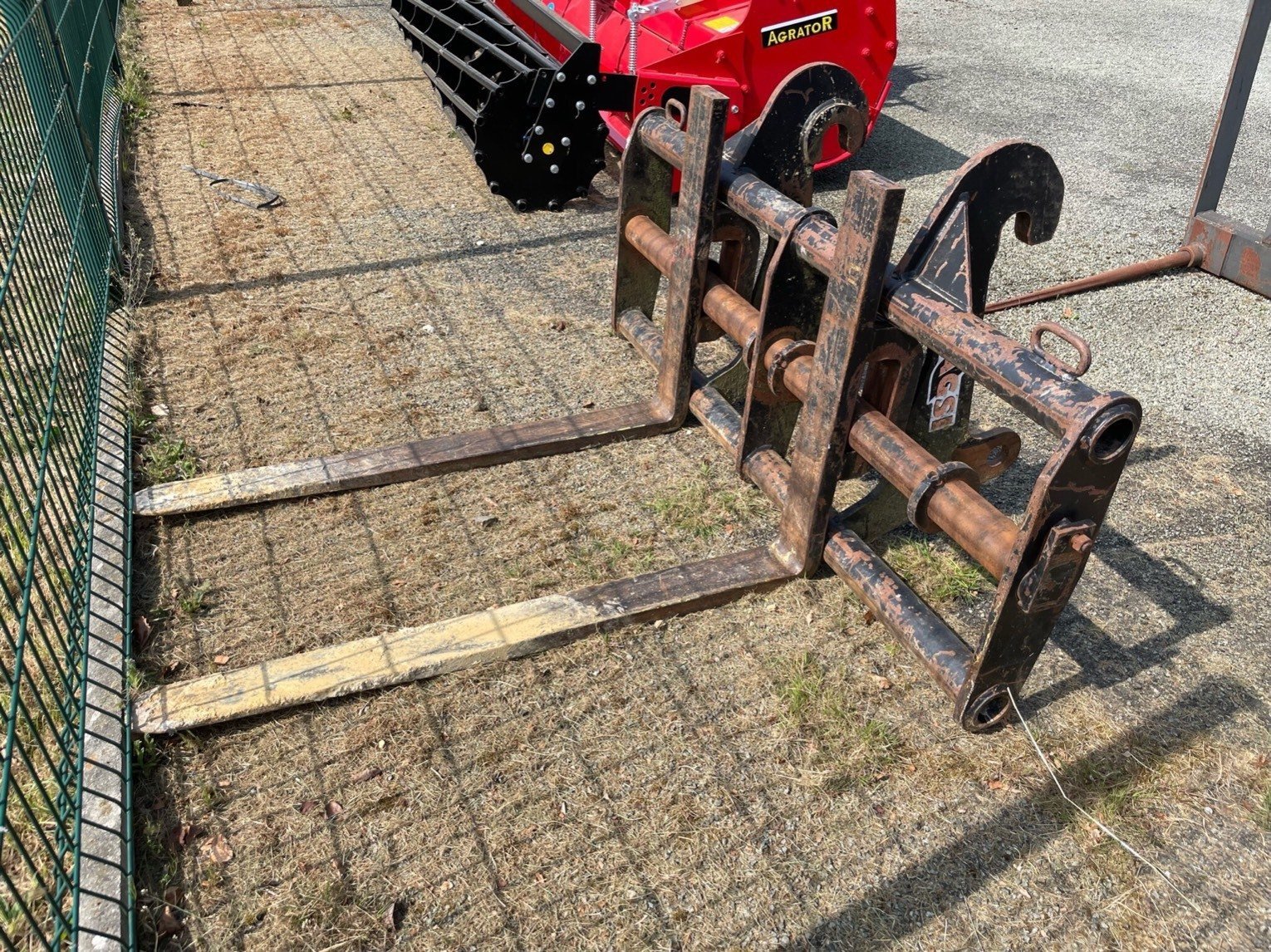 Sonstiges des Typs Sonstige Fourche à palette TFFF150 Magsi, Gebrauchtmaschine in SAINT CLAIR SUR ELLE (Bild 3)