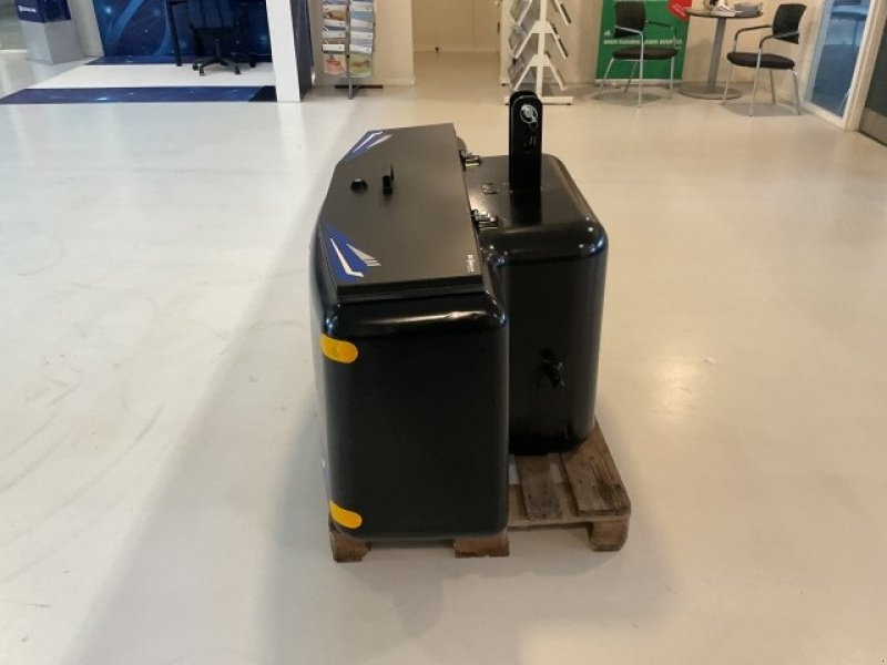 Sonstiges del tipo Sonstige Frontvægt 1750 kg sort, Gebrauchtmaschine In Herning (Immagine 4)