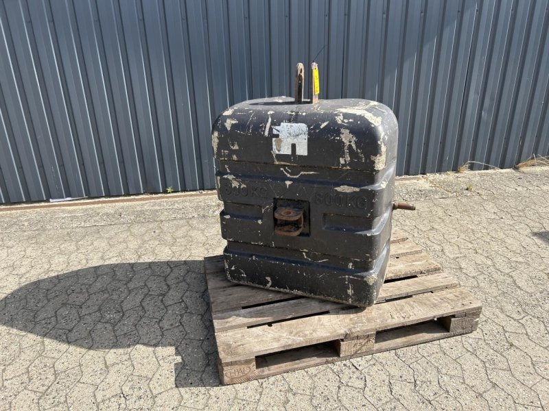 Sonstiges Türe ait Sonstige Frontvægt 800 kg, Gebrauchtmaschine içinde Jelling (resim 1)