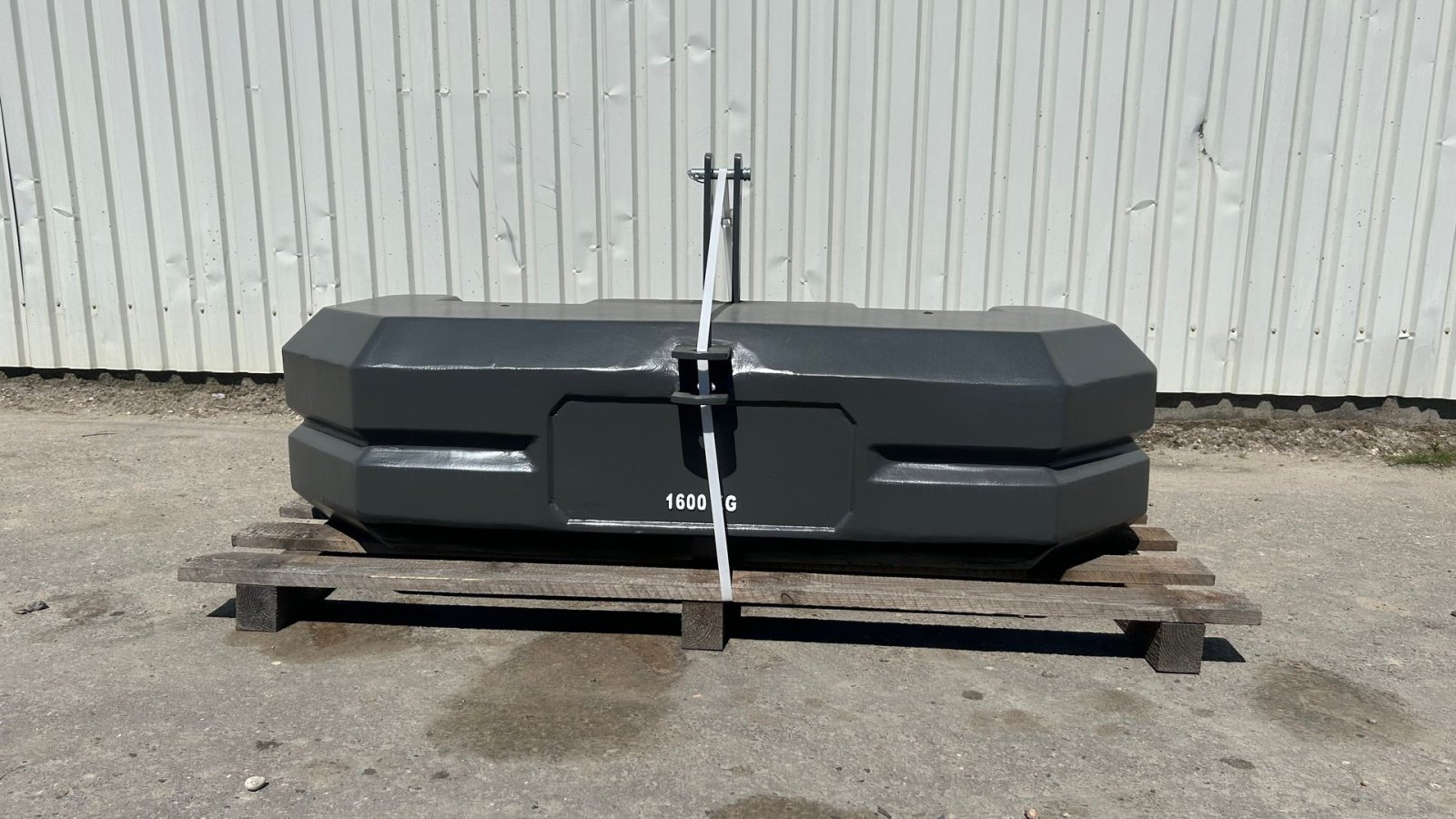 Sonstiges of the type Sonstige Frontvægt MA1600 frontvægt 1600kg - forberedt til overbygning af ekstra vægt., Gebrauchtmaschine in Rødekro (Picture 1)