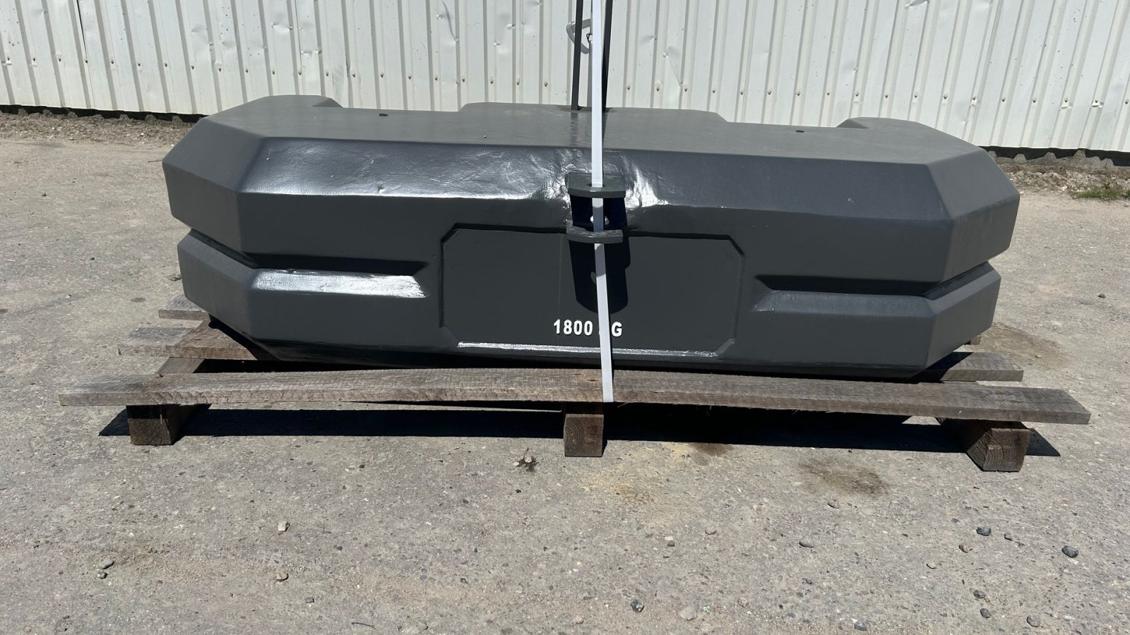 Sonstiges of the type Sonstige Frontvægt MA1800 frontvægt 1800kg - forberedt til overbygning af ekstra vægt., Gebrauchtmaschine in Rødekro (Picture 2)