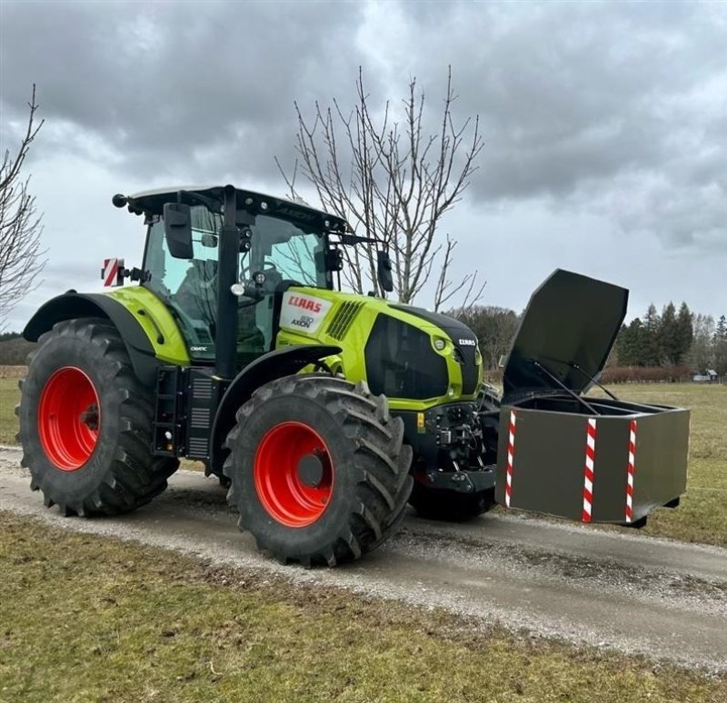 Sonstiges des Typs Sonstige Frontvægt med dieseltank, Gebrauchtmaschine in Mern (Bild 12)