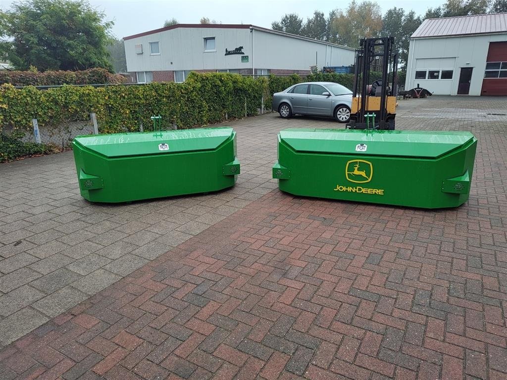 Sonstiges tipa Sonstige Frontvægte med opbevaring og kofanger Stor frontkasse med eller uden vægt., Gebrauchtmaschine u Ringkøbing (Slika 2)