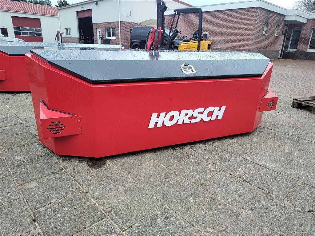 Sonstiges tipa Sonstige Frontvægte med opbevaring og kofanger Stor frontkasse med eller uden vægt., Gebrauchtmaschine u Ringkøbing (Slika 1)