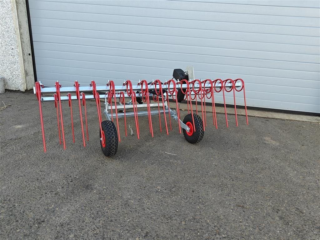 Sonstiges типа Sonstige Gårdspladsharve 150cm Elektrisk hæve/sænk og kugletræk, Gebrauchtmaschine в Holstebro (Фотография 4)