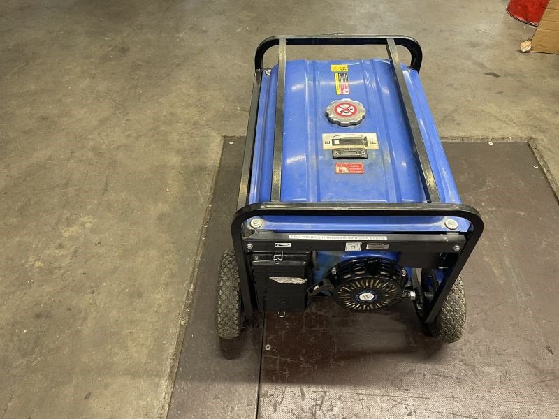 Sonstiges des Typs Sonstige G5500 Generator, Gebrauchtmaschine in Chur (Bild 4)