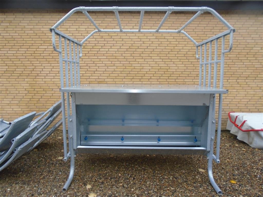 Sonstiges des Typs Sonstige Galvaniseret Kalveskjul med foderkasse, Gebrauchtmaschine in Viborg (Bild 2)