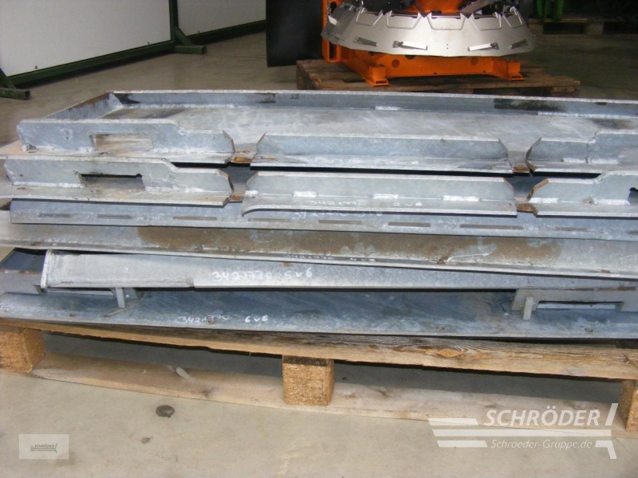 Sonstiges des Typs Sonstige GEHL - ANBAUPLATTEN [6 STÜCK], Gebrauchtmaschine in Lastrup (Bild 2)