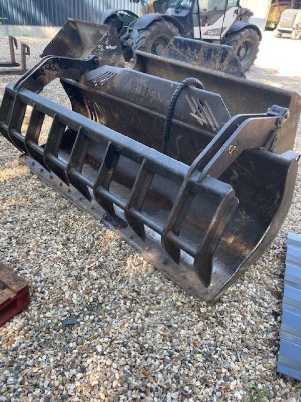 Sonstiges van het type Sonstige GH824TP, Gebrauchtmaschine in les hayons (Foto 2)