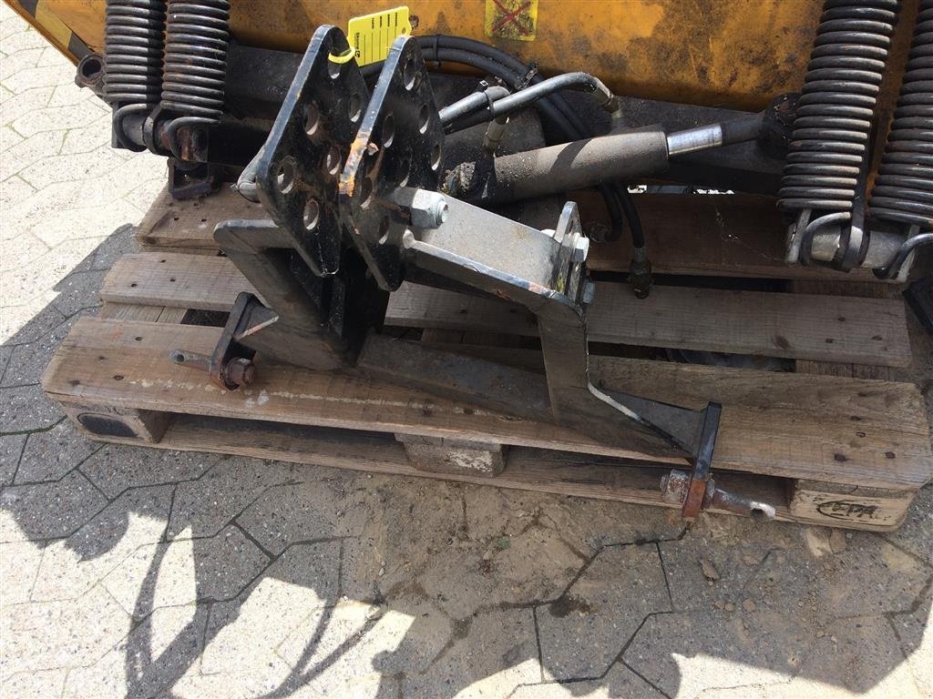 Sonstiges des Typs Sonstige GMR dozerblad FS 1500 m/holder, Gebrauchtmaschine in Helsinge (Bild 4)