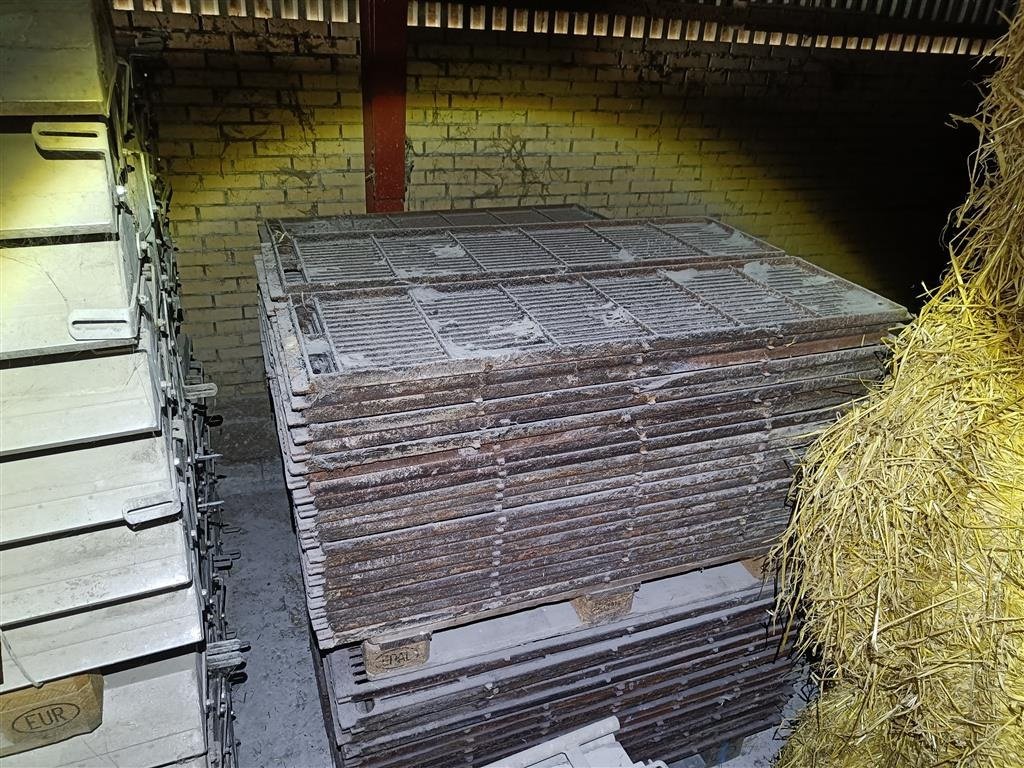 Sonstiges Türe ait Sonstige Inventar, Jyden, til to klima stalde, ca. 3000 sti pladser, Gebrauchtmaschine içinde Egtved (resim 8)