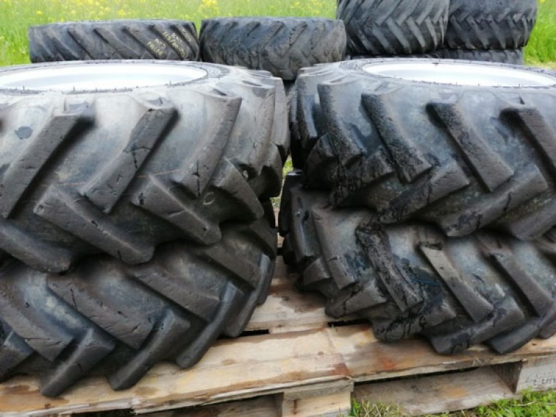 Sonstiges des Typs Sonstige Komplette BKT hjul 10.0/75-15.3, Gebrauchtmaschine in Vrå (Bild 2)