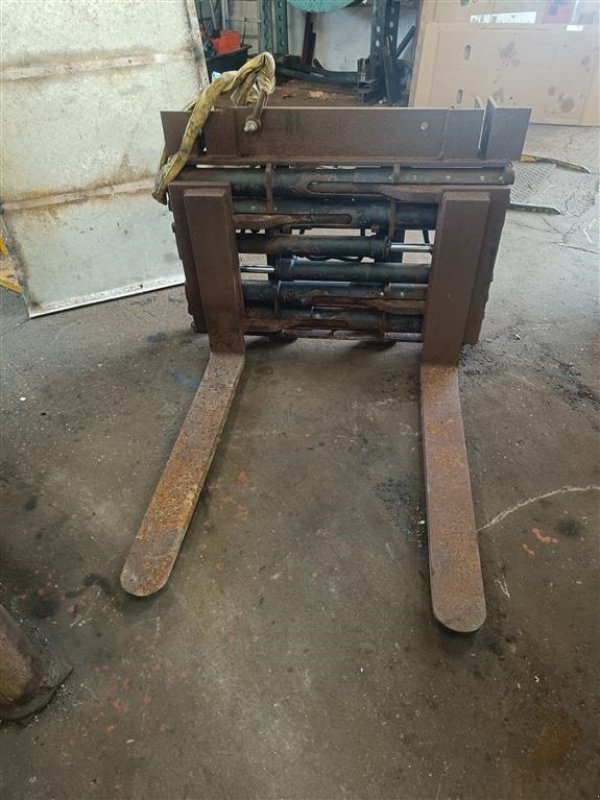 Sonstiges of the type Sonstige Kraftige pallegafler med hydraulisk justerbar gafler, Gebrauchtmaschine in Egtved (Picture 1)
