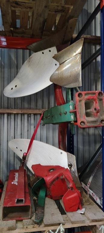 Sonstiges des Typs Sonstige Kverneland reservedele fra afmonteret fure fra EG100 med plastik muldplade, Gebrauchtmaschine in Vils, Mors (Bild 1)