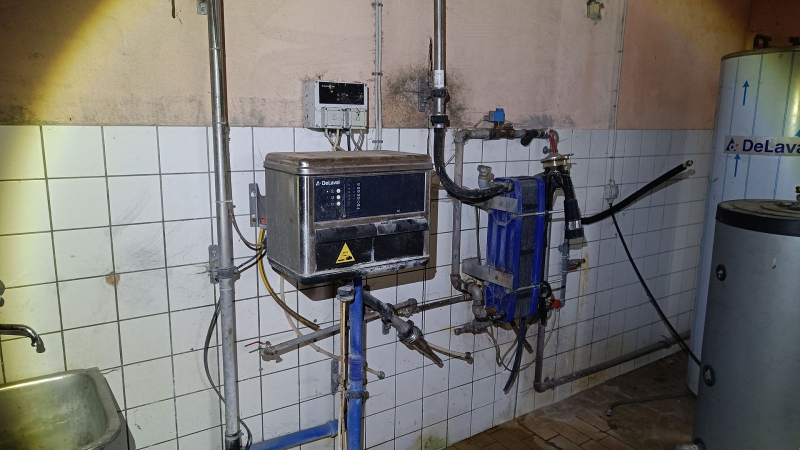 Sonstiges от тип Sonstige Malkestalden til 20 stk. med mælkemåler, Gebrauchtmaschine в Egtved (Снимка 16)