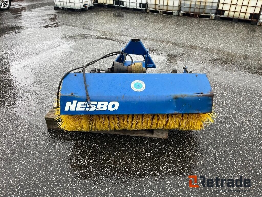 Sonstiges tipa Sonstige NESBO FM 1200 Hydraulisk front kost, Gebrauchtmaschine u Rødovre (Slika 2)