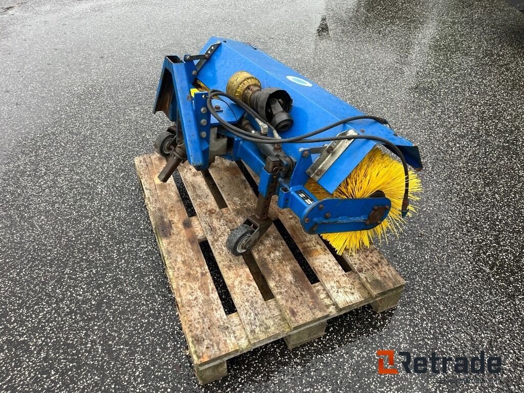 Sonstiges tipa Sonstige NESBO FM 1200 Hydraulisk front kost, Gebrauchtmaschine u Rødovre (Slika 4)