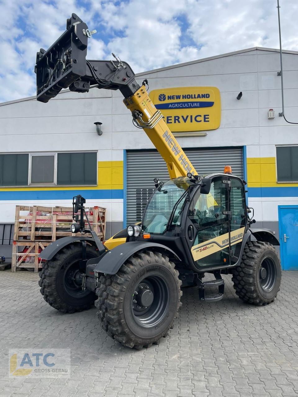 Sonstiges des Typs Sonstige New Holland TH 7.42-145HP, Neumaschine in Groß-Gerau (Bild 5)