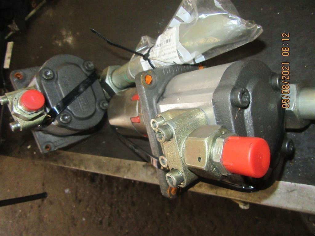 Sonstiges des Typs Sonstige Olie pumper, Gebrauchtmaschine in Høng (Bild 8)