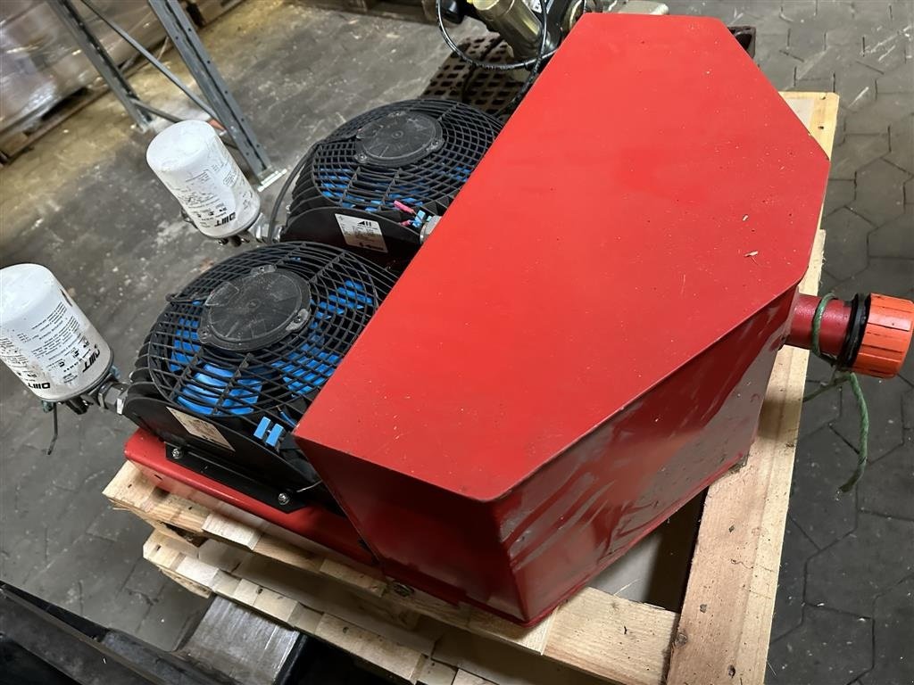 Sonstiges des Typs Sonstige Oliekøler med tank, Gebrauchtmaschine in Hadsten (Bild 1)