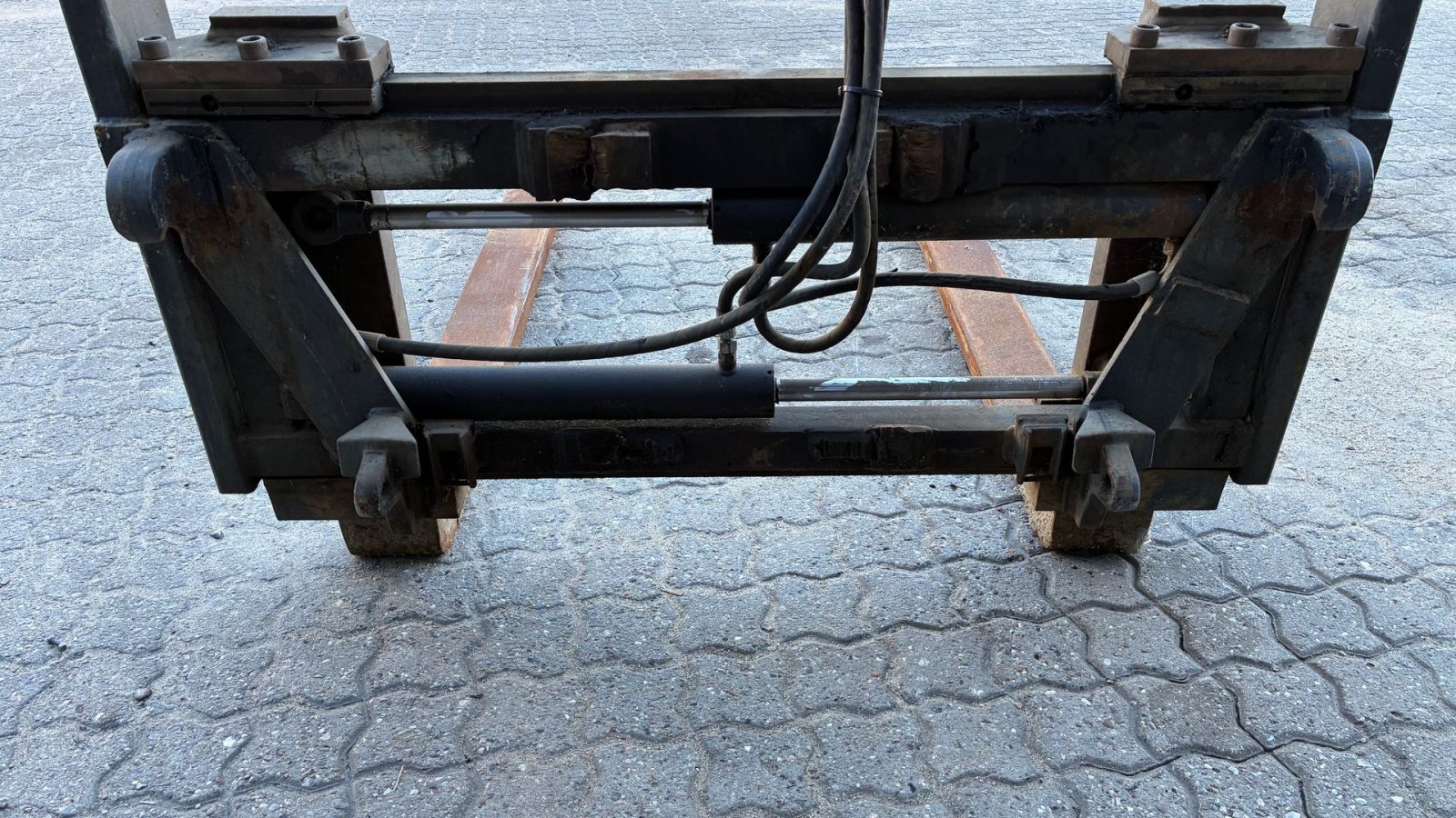 Sonstiges Türe ait Sonstige Pallegafler M. Hydraulisk Sideforskydning, Gebrauchtmaschine içinde Hedensted (resim 4)