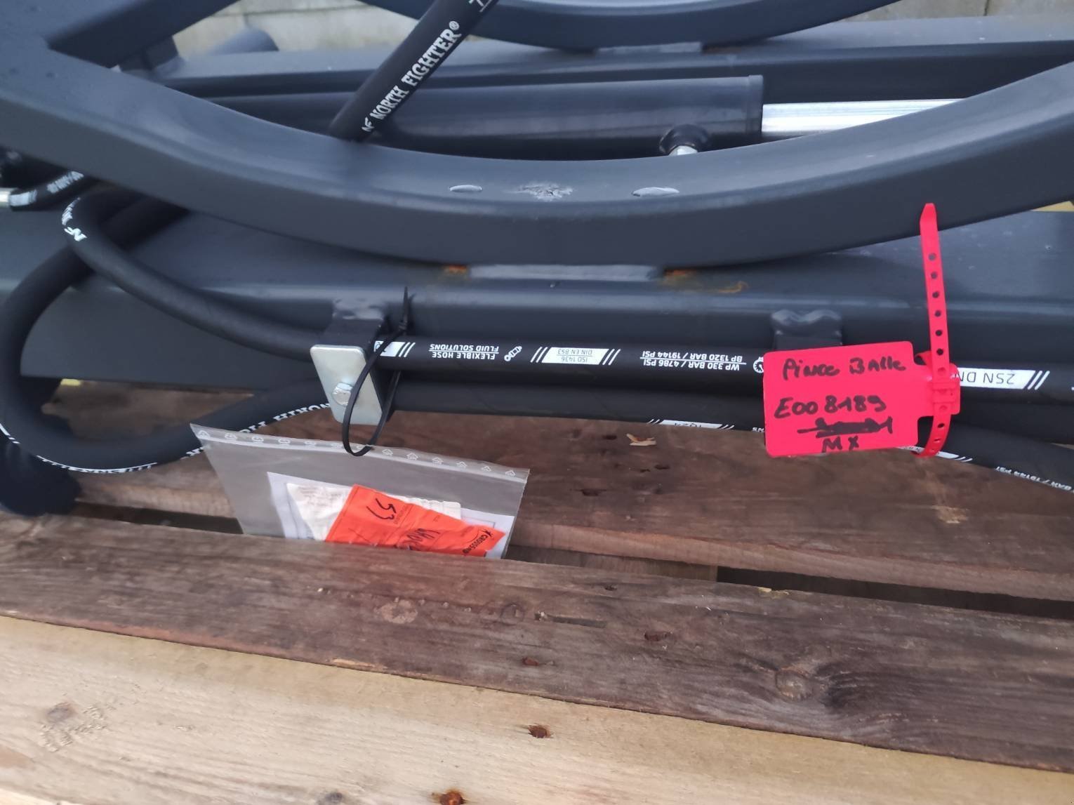 Sonstiges типа Sonstige PINCE ENRUBANNAGE MX, Gebrauchtmaschine в Le Horps (Фотография 3)