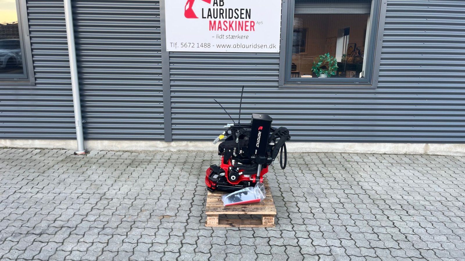 Sonstiges des Typs Sonstige RG400 NYT RC2 rotortilt til 6tons maskine, Gebrauchtmaschine in Rønnede (Bild 1)