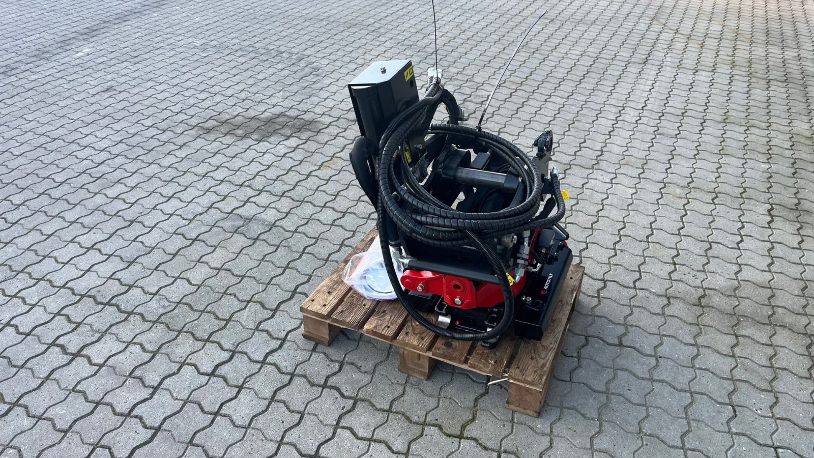 Sonstiges des Typs Sonstige RG400 NYT RC2 rotortilt til 6tons maskine, Gebrauchtmaschine in Rønnede (Bild 4)