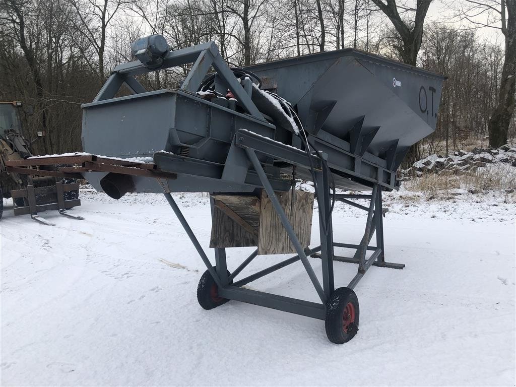 Sonstiges tipa Sonstige Sigte med fødekasse med bånd og hjul. Fabrikat Videbæk maskinfabrik, Gebrauchtmaschine u Egtved (Slika 3)