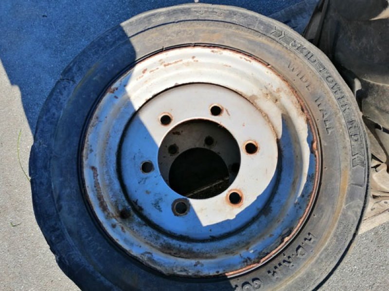 Sonstiges Türe ait Sonstige SKD komplet hjul 27x8.5-15, Gebrauchtmaschine içinde Vrå (resim 1)