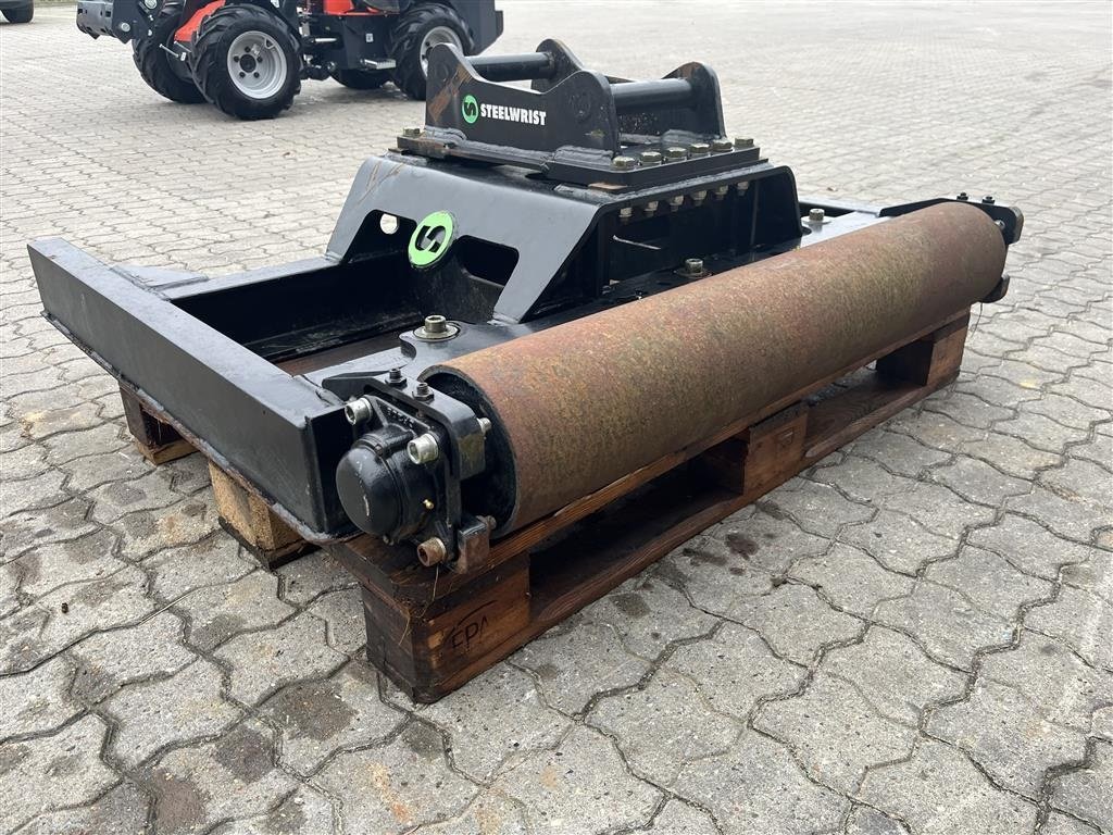 Sonstiges des Typs Sonstige Steelwrist afretter med rulle s40 fæste, Gebrauchtmaschine in Rønnede (Bild 9)