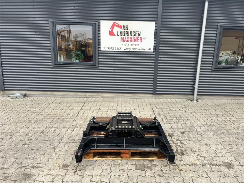 Sonstiges des Typs Sonstige Steelwrist afretter med rulle s40 fæste, Gebrauchtmaschine in Rønnede (Bild 1)