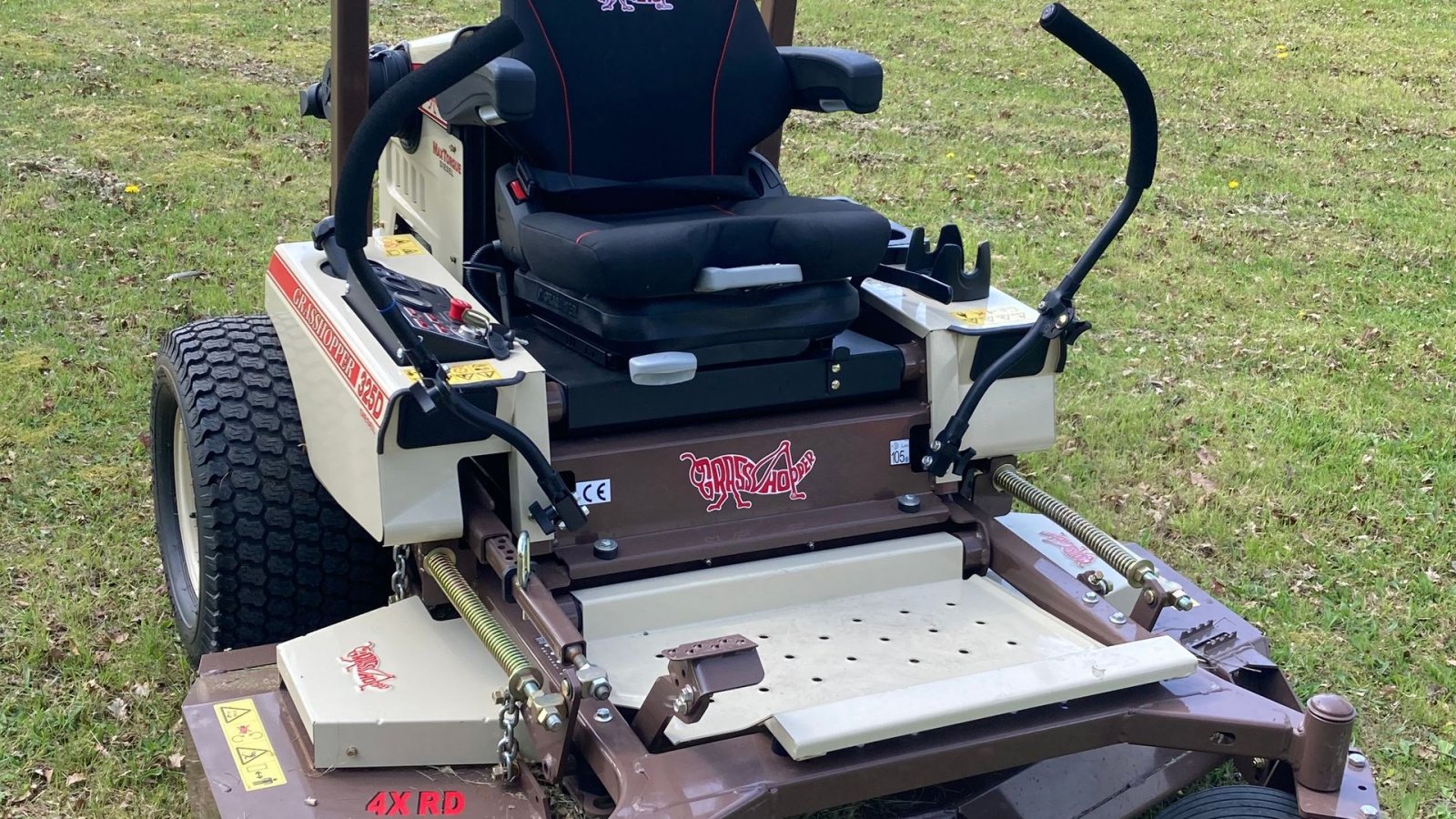 Sonstiges of the type Sonstige Zero Turn 325D, Gebrauchtmaschine in Søllested (Picture 3)