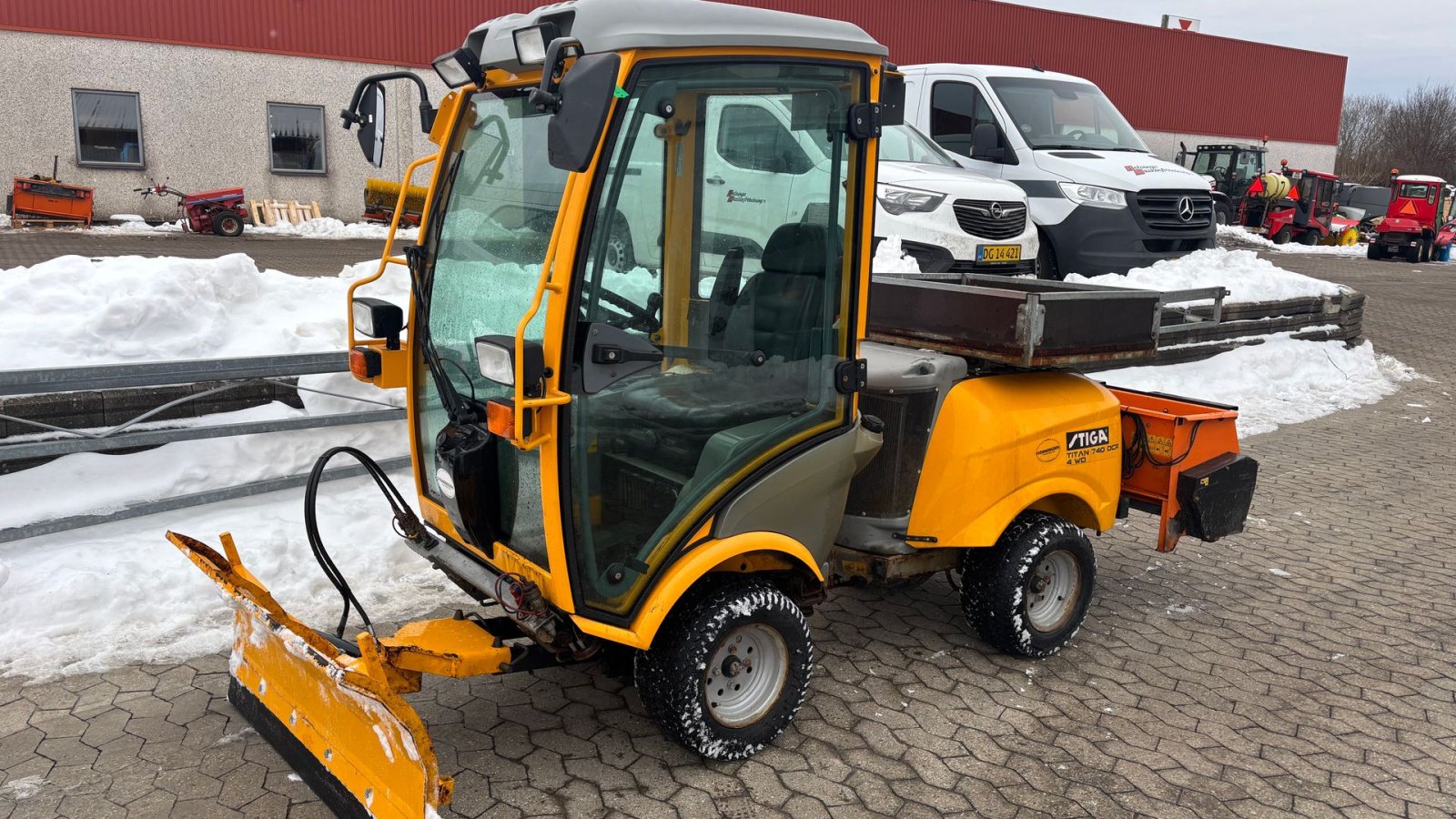 Sonstiges des Typs Stiga 740DCR stiga titan 740 dcr 4wd, Gebrauchtmaschine in Helsinge (Bild 1)