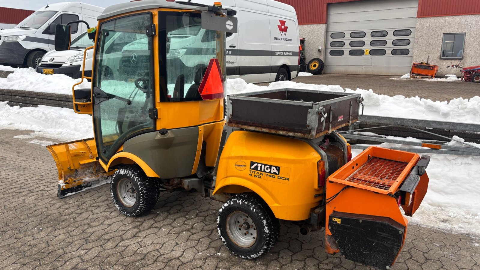 Sonstiges des Typs Stiga 740DCR stiga titan 740 dcr 4wd, Gebrauchtmaschine in Helsinge (Bild 2)