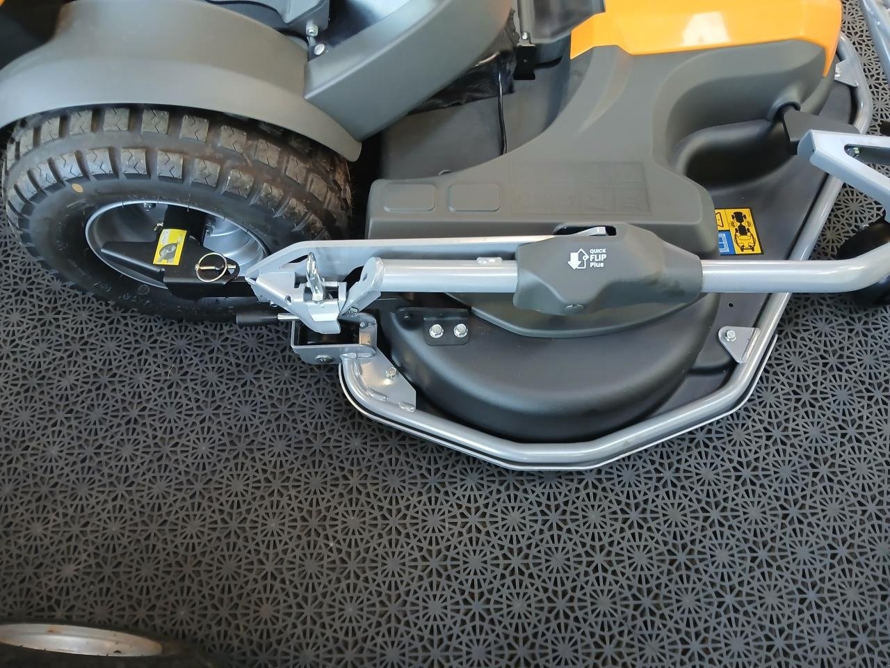 Sonstiges του τύπου Stiga PARK 125 COMBI PRO E, Gebrauchtmaschine σε Give (Φωτογραφία 3)